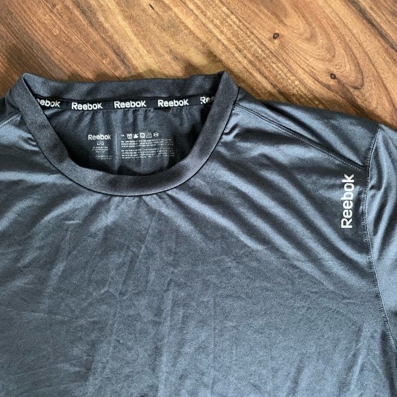 Men’s Reebok Dryfit Workout Shirt - Picture 2 of 2